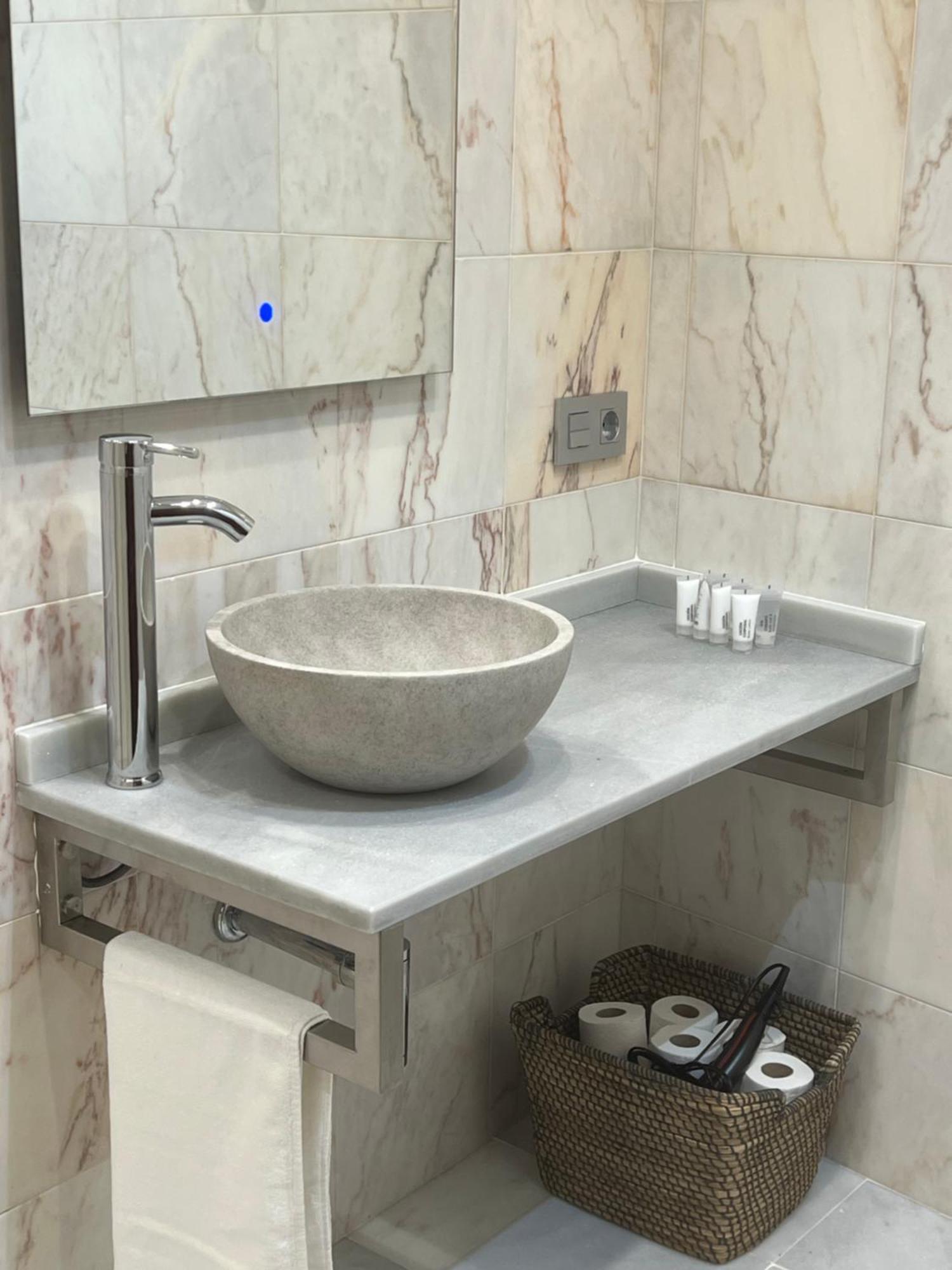 Apartamento Turistico San Nicolas 阿维莱斯 外观 照片